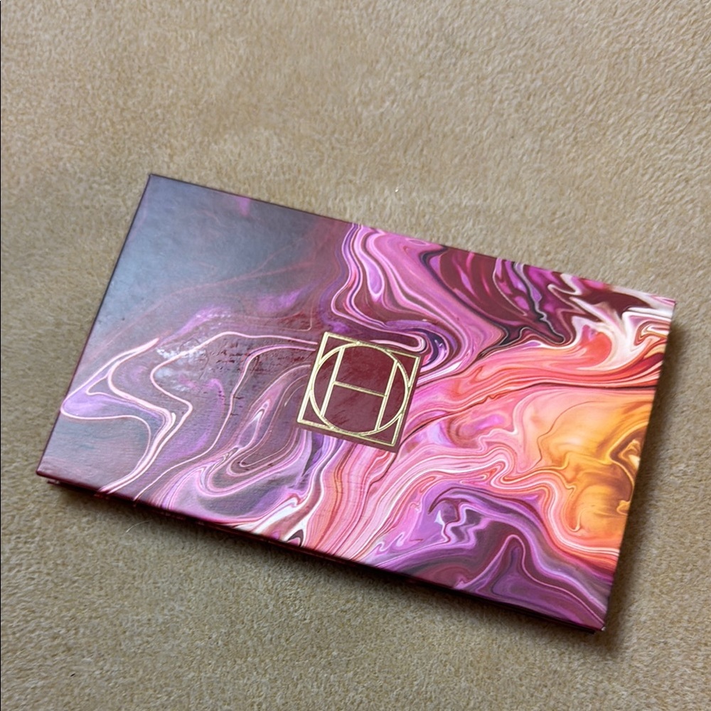 Hipdot Zion eyeshadow palette
